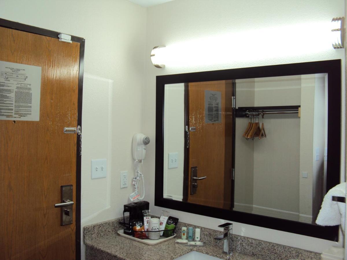 Quality Inn Carbondale University Area Dış mekan fotoğraf