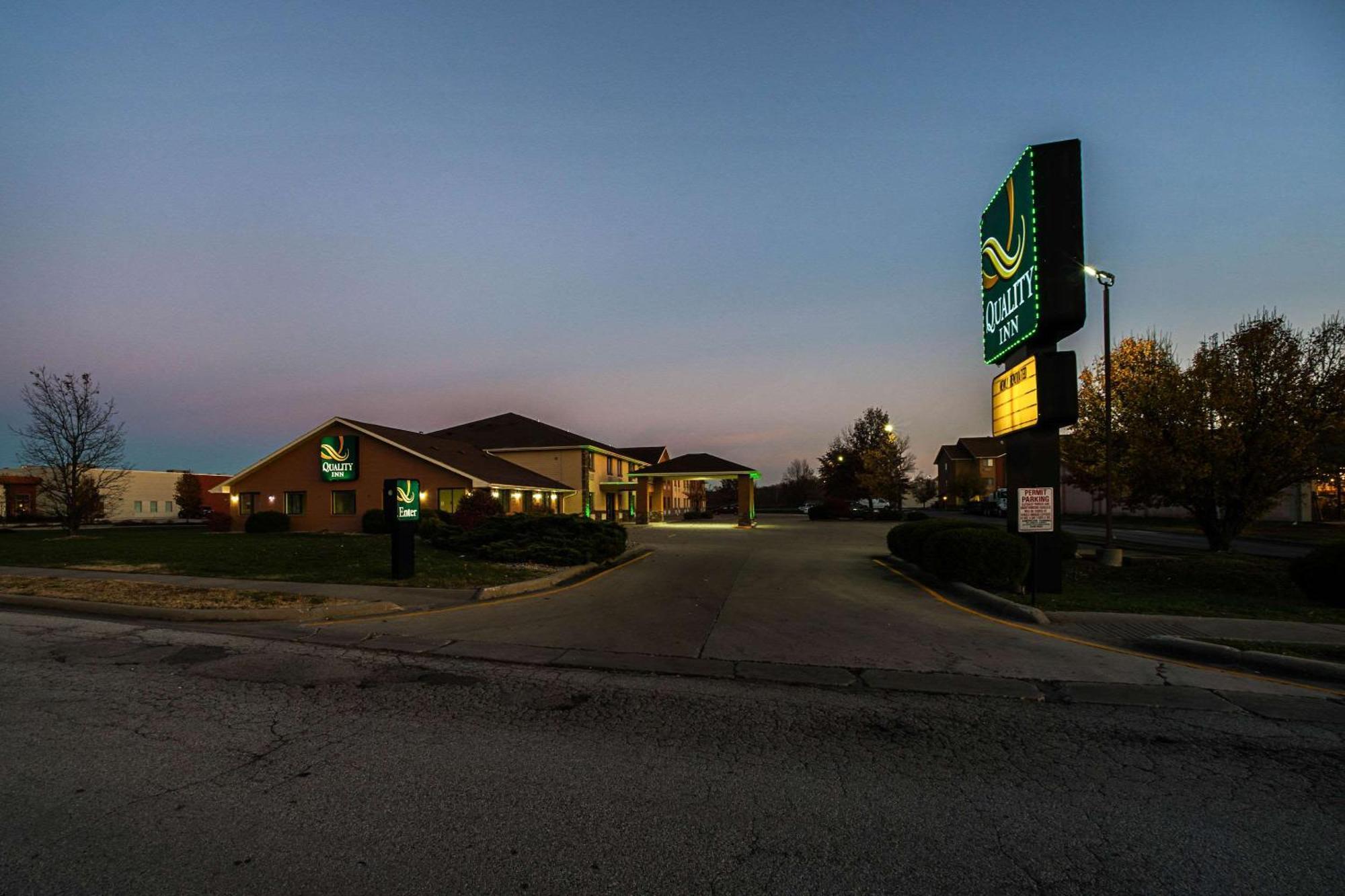 Quality Inn Carbondale University Area Dış mekan fotoğraf