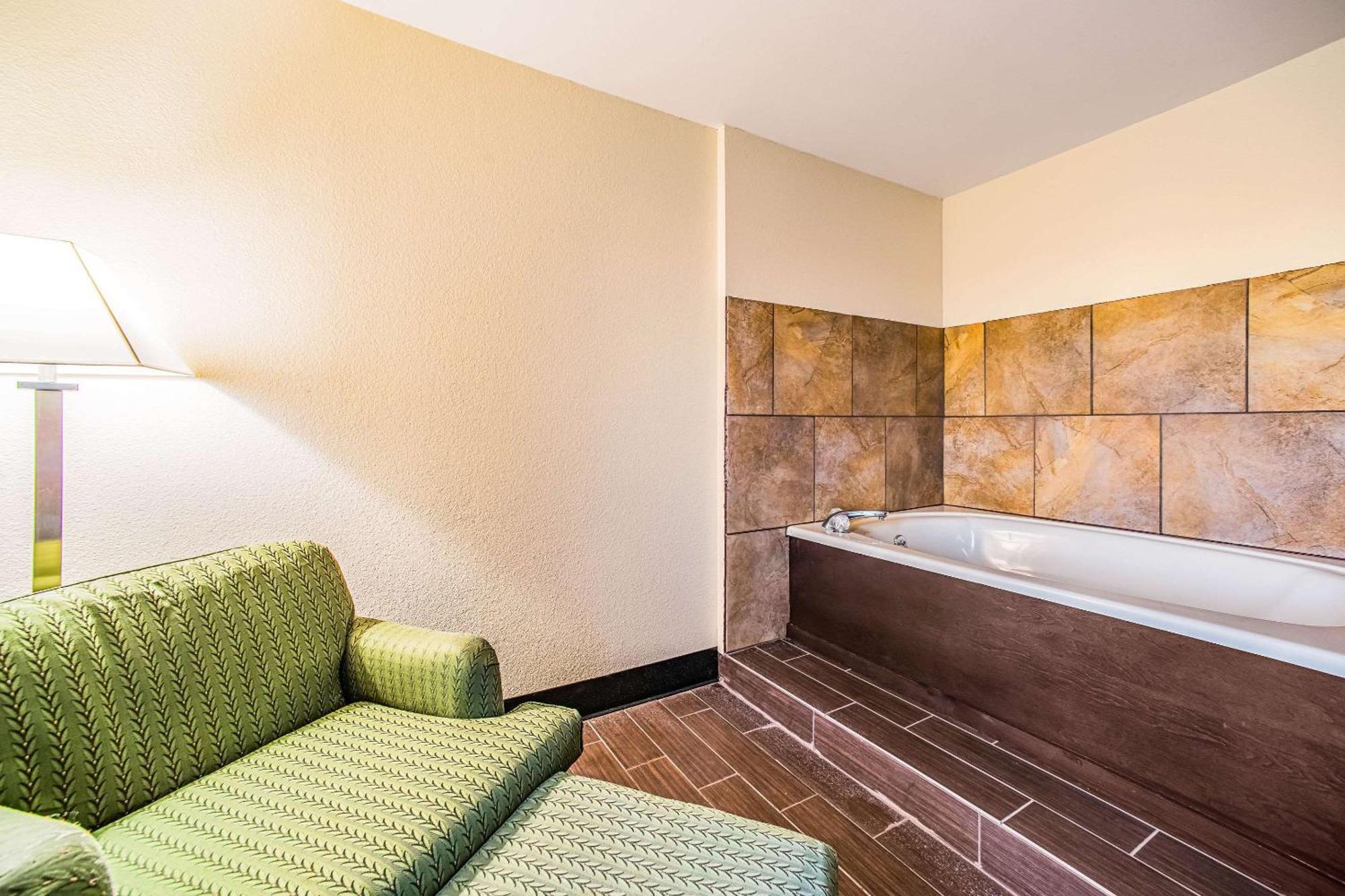 Quality Inn Carbondale University Area Dış mekan fotoğraf