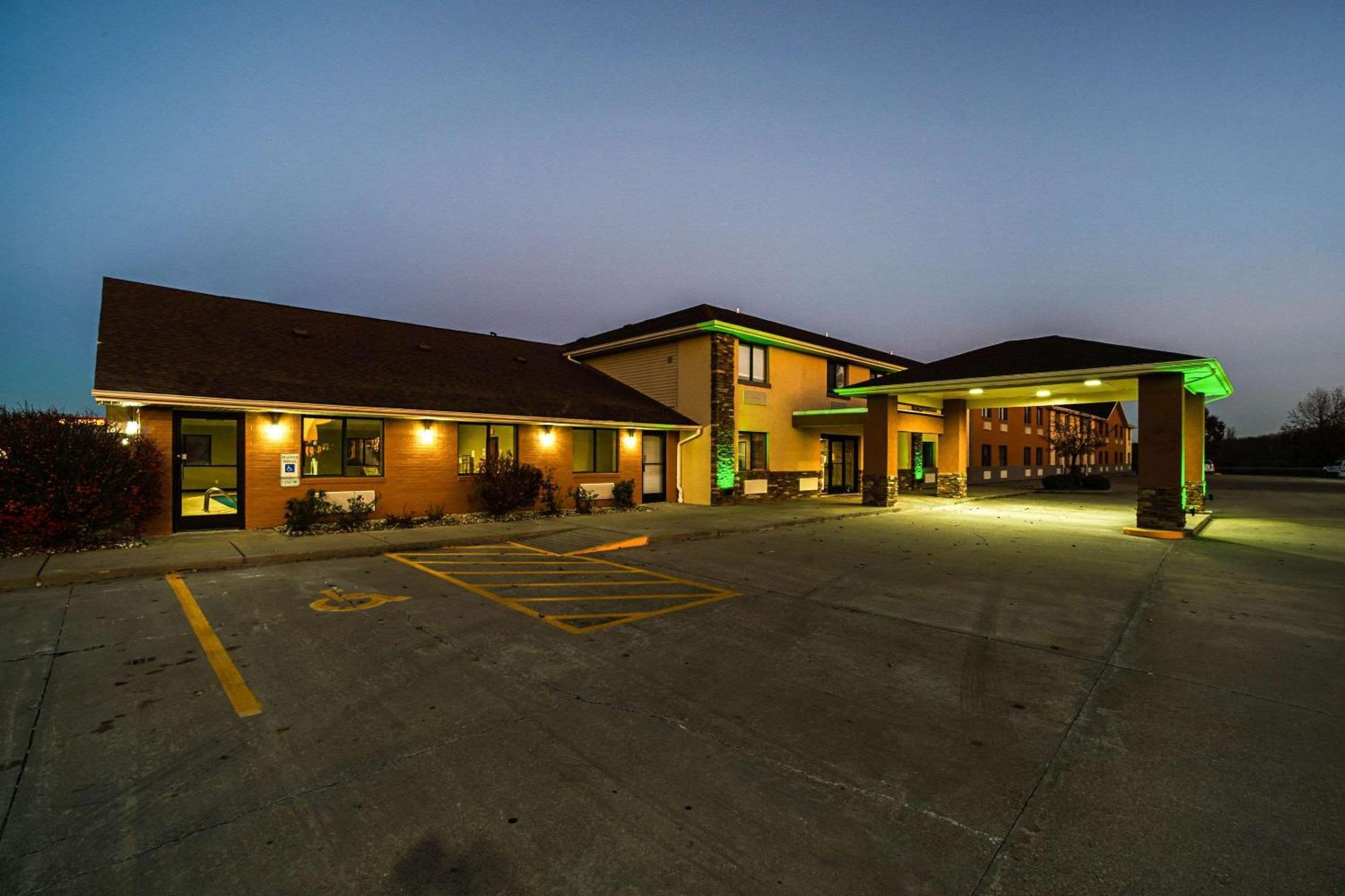Quality Inn Carbondale University Area Dış mekan fotoğraf